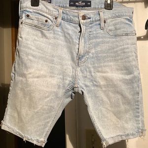 Hollister Men’s Jean Shorts W32 LIKE NEW!!!